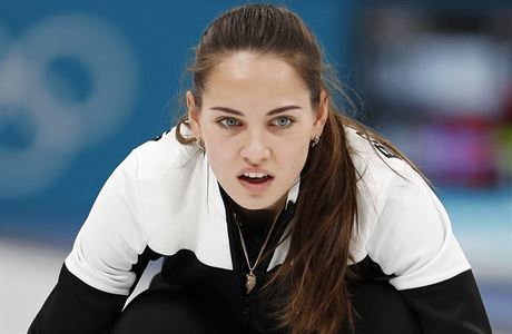 Skipka ruského curlingového týmu Anastasia Bryzgalova
