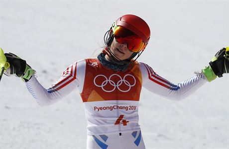 Mikaela Shiffrinová v cíli slalomu na OH 2018.