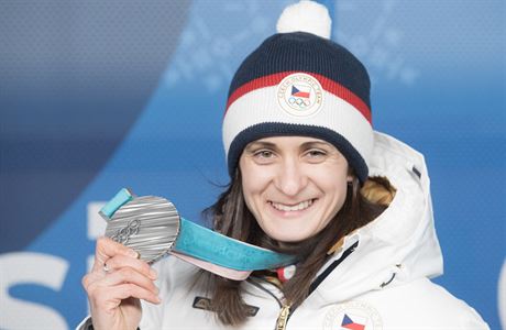 Martina Sblkov se stbrnou medail.