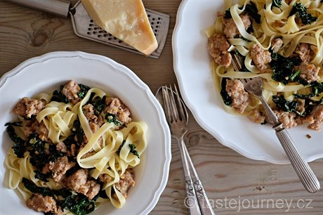 Jednoduché, pesto plnohodnotné a chutné jídlo italského stihu