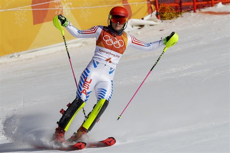 Mikaela Shiffrinová zklaman pozoruje výsledný as její jízdy