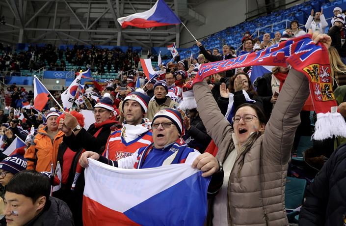 �e�tí fanou�ci se p�ipravují na MS v hokeji.