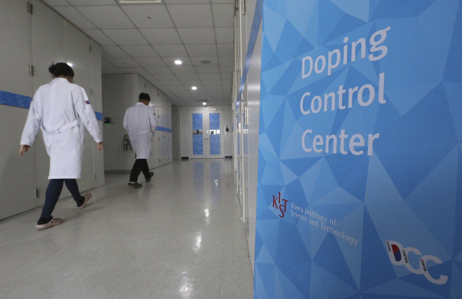 Dopingový kontrolo�i p�i olympijských hrách v Pchjong�changu.