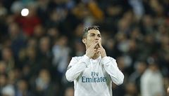 Cristiano Ronaldo slaví jednu ze svých dvou branek, které vstelil Paris...