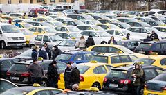 Taxikáři v Praze chtějí opět protestovat proti Uberu a Taxify, zřejmě od příštího pondělí