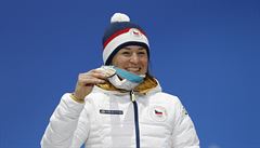 Veronika Vítková se raduje poté, co pebrala bronzovou medaili.