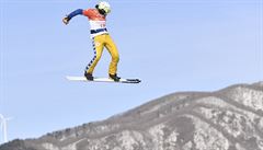 Snowboardcrossa�ka Eva Samková p�i kvalifikaci v Pchjon�changu