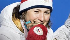 Biatlonistka Veronika Vítková s bronzovou medailí na olympijských hrách v...