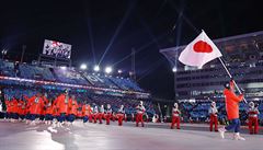 Noriaki Kasai jako vlajkono japonského týmu.