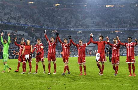 Hri Bayernu Mnichov na zvren dkovace s fanouky