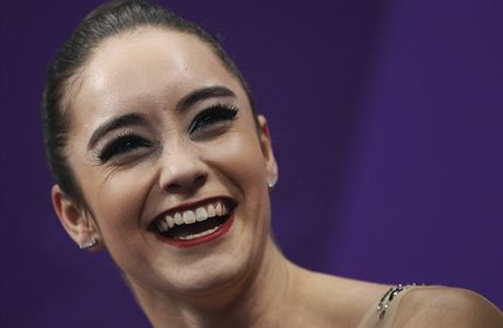 Kaetlyn Osmondov se raduje z olympijsk medaile.