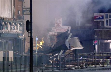Exploze a následný poár domu v Leicesteru.