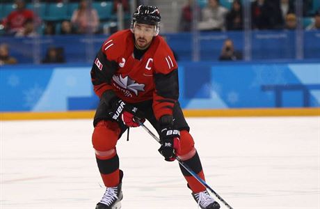 Kanadský hokejista Chris Kelly