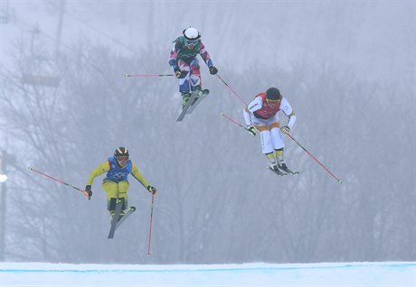 Skikrosaka Nikol Kuerová postoupila v Pchjongchangu do tvrtfinále...