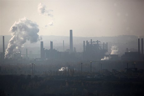 Smog je rizikový pro kardiaky i malé dti.