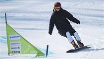 Ester Ledeck pi trninku na snowboardu.