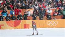 Ester Ledeck� p�i kvalifika�n� j�zd� ob��ho slalomu na snowboardu