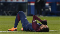 Brazilský fotbalista Neymar je zraněný