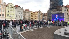 Fanoušci na Staroměstském náměstí, kde je oficiální přivítání českých...