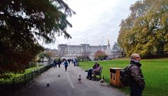 James´s Park poskytuje výhled na Buckinghamský palác.