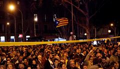 Pívrenci katalánské nezávislosti v centru Barcelony.