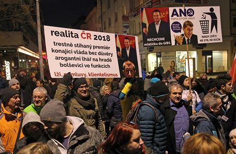 Demonstrace za odvolání Zdeka Ondráka v Ostrav.