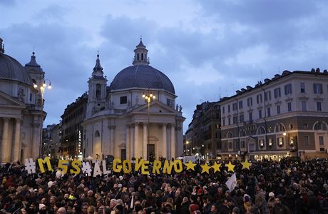 Hnut 5 hvzd do vldy. Nejsilnj stranou v Itlii se stalo protestn...