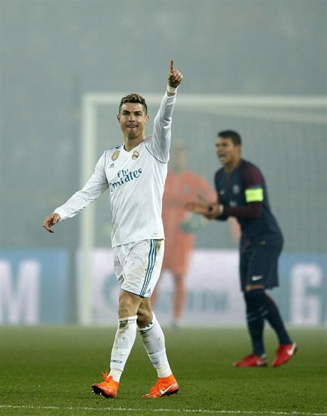 Cristiano Ronaldo oslavuje branku