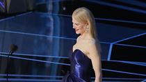 Hereka Nicole Kidmanov pedvedla dlouh rozparek