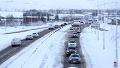 Sníh omezil dopravu na silnici M9 v irském County Kildare.