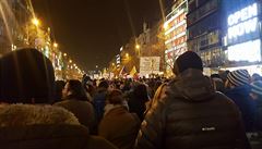 Na transparentu se objevila i Ondrákova hláka o mlácení en.