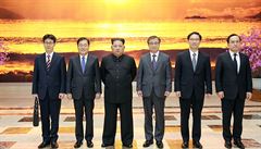 Desetilenná delegace Soulu pod vedením Munova bezpenostního poradce chong...