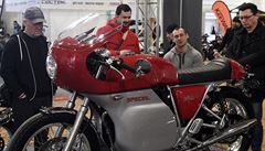 Jawa představila nový retro motocykl se čtyřdobým motorem