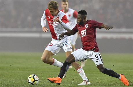 Utkn 21. kola prvn fotbalov ligy: AC Sparta Praha - SK Slavia Praha. Zleva...