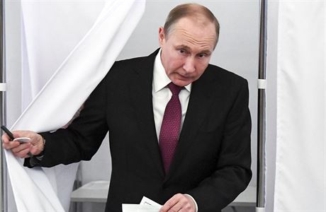 Za Putina se nám ije dobe," tvrdí volii v Moskv.