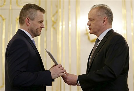 Prezident Kiska pověřil sestavením nové slovenské vlády dosavadního...