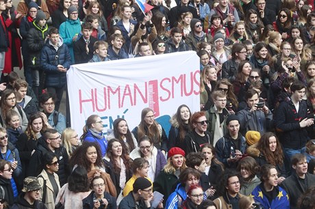 Demonstrace student u Národního divadla