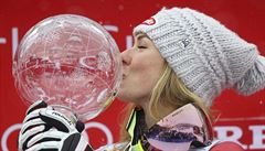 Amerianka Mikaela Shiffrinová slaví vítzství ve Svtovém poháru 2017/18.