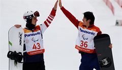 Z finále slalomu SB-LL2 si zlato odvezl Japonec Gurimu Narita, medaili oslavil...