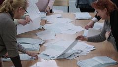 Volební komise v Petrohradě začala sčítat hlasy v prezidentské volbě.