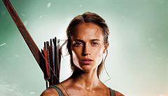 Kehí hrdinka. Alicia Vikanderová jako Lara Croftová. Snímek Tomb Raider...