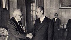 Italský premiér Aldo Moro a lídr socialist Pietro Nenni.