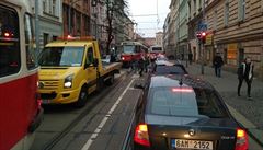 Doprava na Žižkově kvůli uzavřené Husitské ulici zkolabovala.