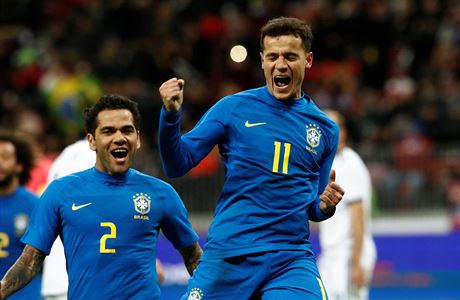 Rusko vs. Brazílie: Philippe Coutinho slaví gól v síti domácích.