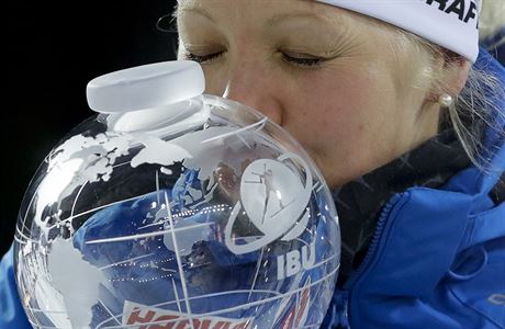 Finsk biatlonistka Kaisa Mkrinenov slav triumf ve Svtovm pohru 2017/18.