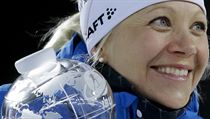 Finská biatlonistka Kaisa Mäkäräinenová slaví triumf ve Světovém poháru 2017/18.