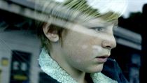Thomas Gioria jako dítě ve střídavé péčí. Snímek Střídavá péče (2017). Režie:...