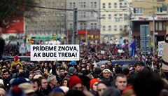 Slováci v tuzemsku i domovské zemi od vrady novináe a jeho snoubenky, která...