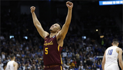 Basketbalisté univerzity Loyola-Chicago slaví postup do Final4 NCAA