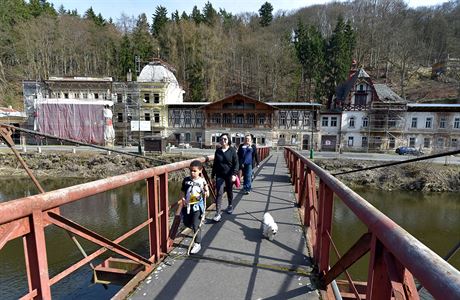 Stezka 3,6 kilometru dlouh vede po nkdejch lzeskch trasch v okol...